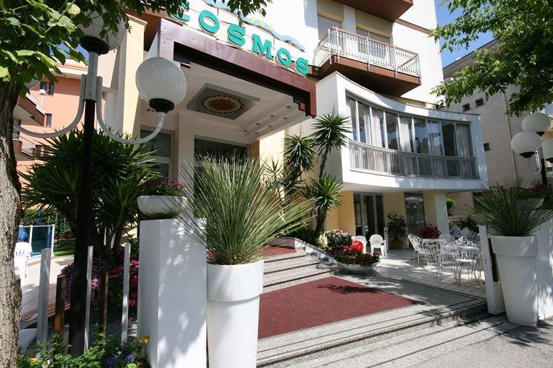 Hotel Cosmos Rimini Kültér fotó