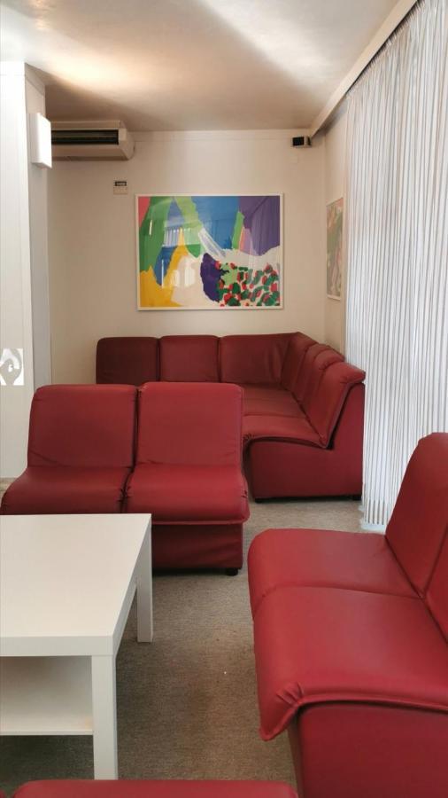 Hotel Cosmos Rimini Kültér fotó